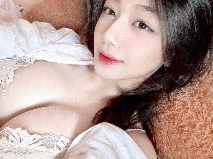 Vợ Chủ Quán Karaoke – Truyện Sex Vụng Trộm Khách VIP